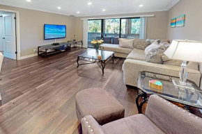 Harbor Towers Renovated 2nd Floor Suite